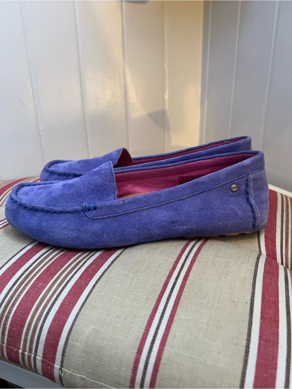 UGG Milan II Purple Suede Moccasin Loafers Slip Ons US 8.5 Driving Shoes